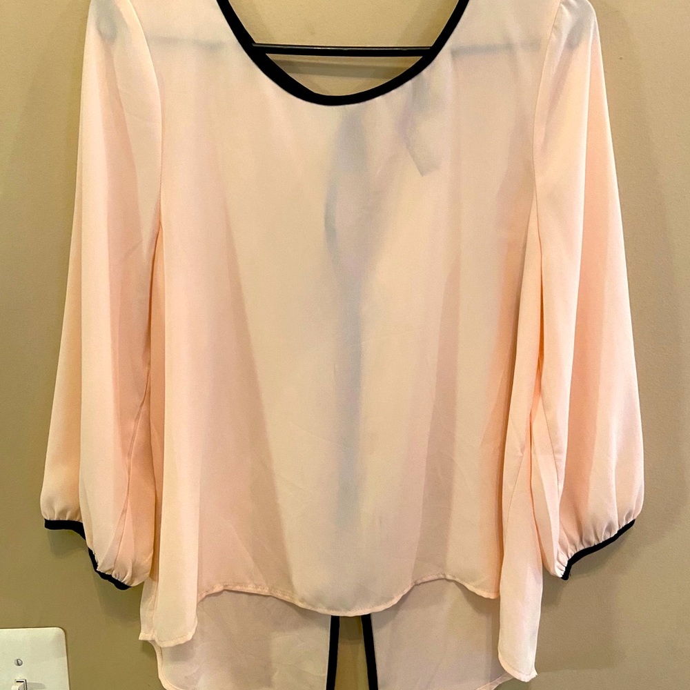 6 blouses size large - Picture 2 of 8